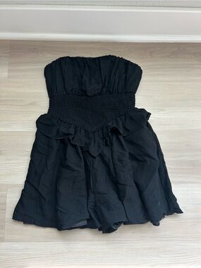 DO+BE Strapless Black Ruffle Smocked Waist Romper